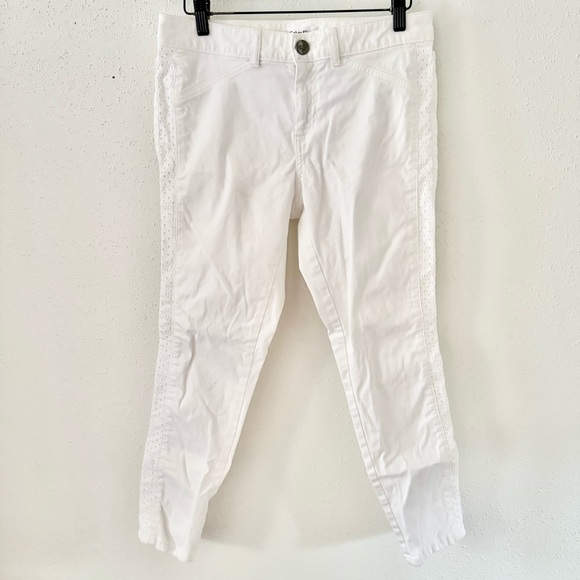 CALVIN KLEIN Crop Skinny Jeans with Lace Embroidery Women's sz 4 White Mid-Rise - Picture 1 of 7